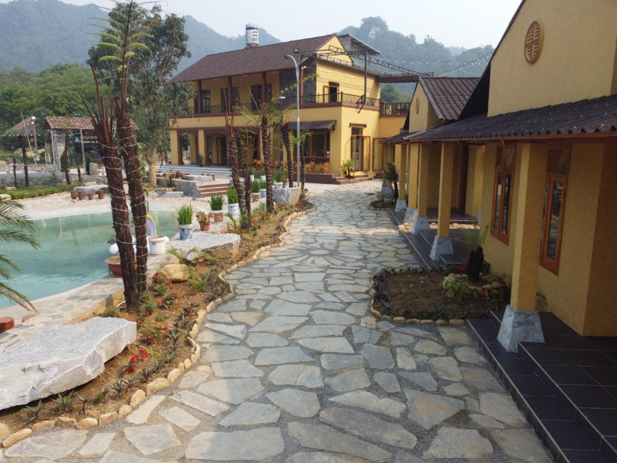Sky Bay Lodge Ha Giang Extérieur photo
