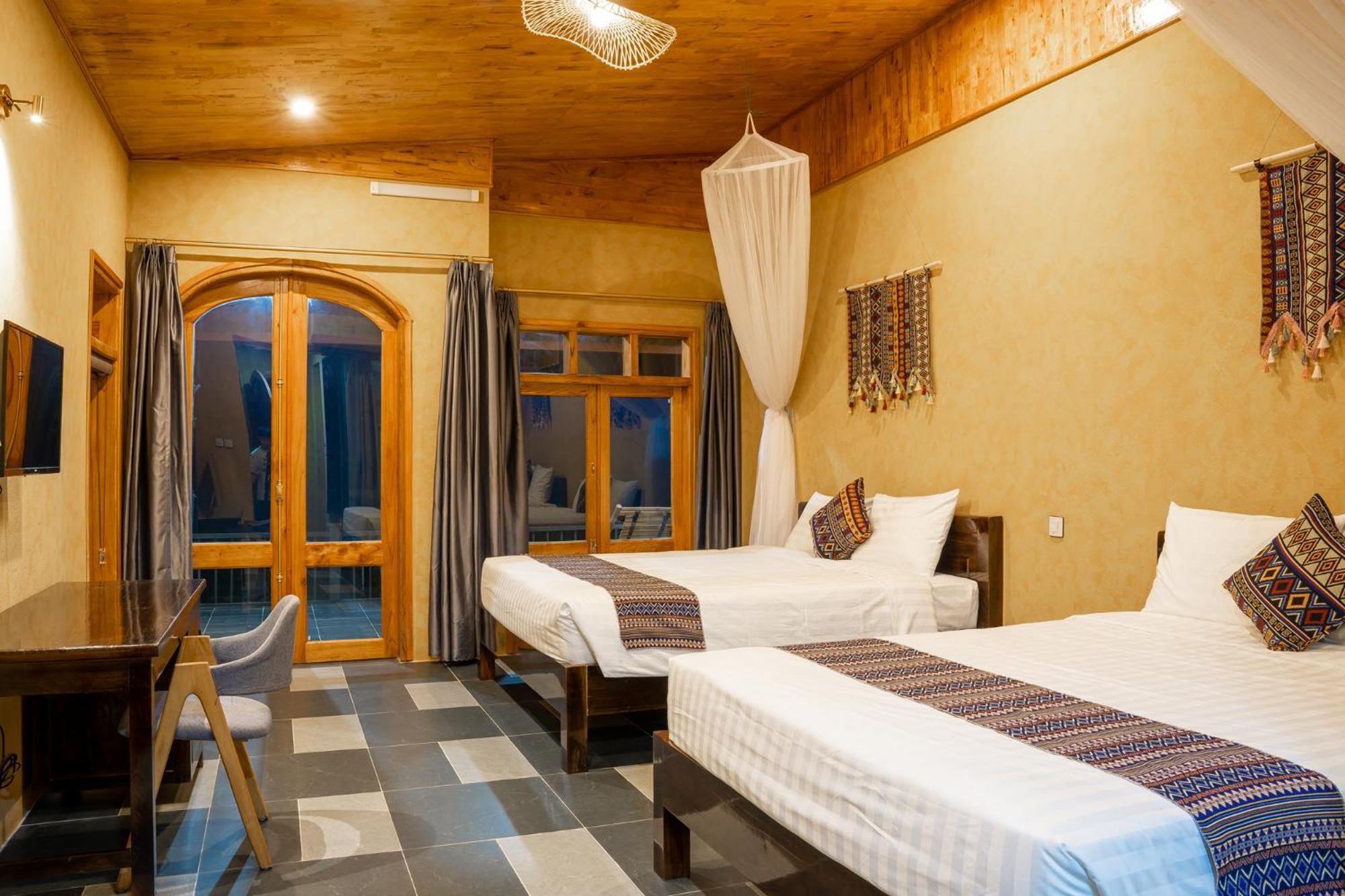 Sky Bay Lodge Ha Giang Extérieur photo