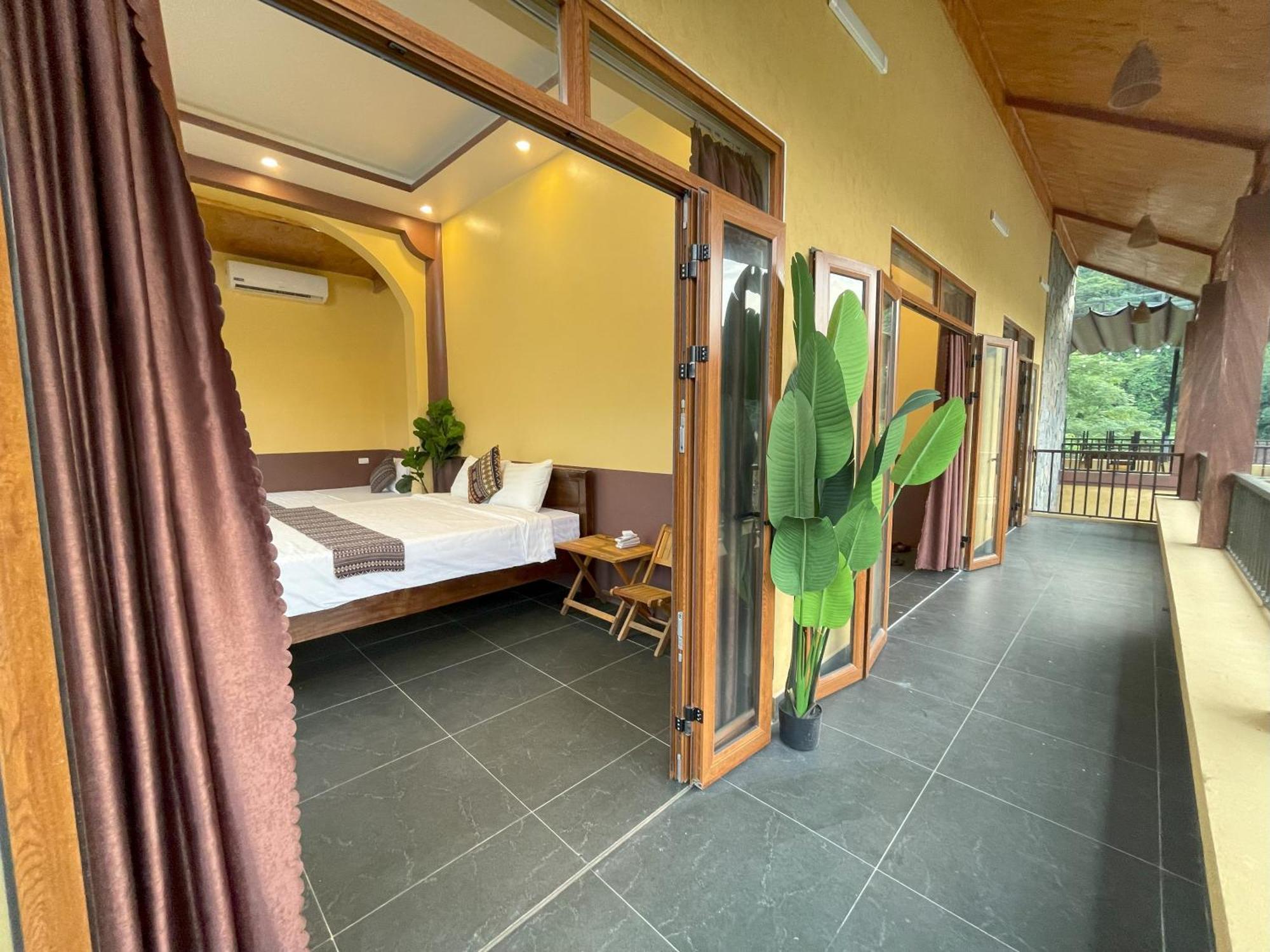 Sky Bay Lodge Ha Giang Extérieur photo
