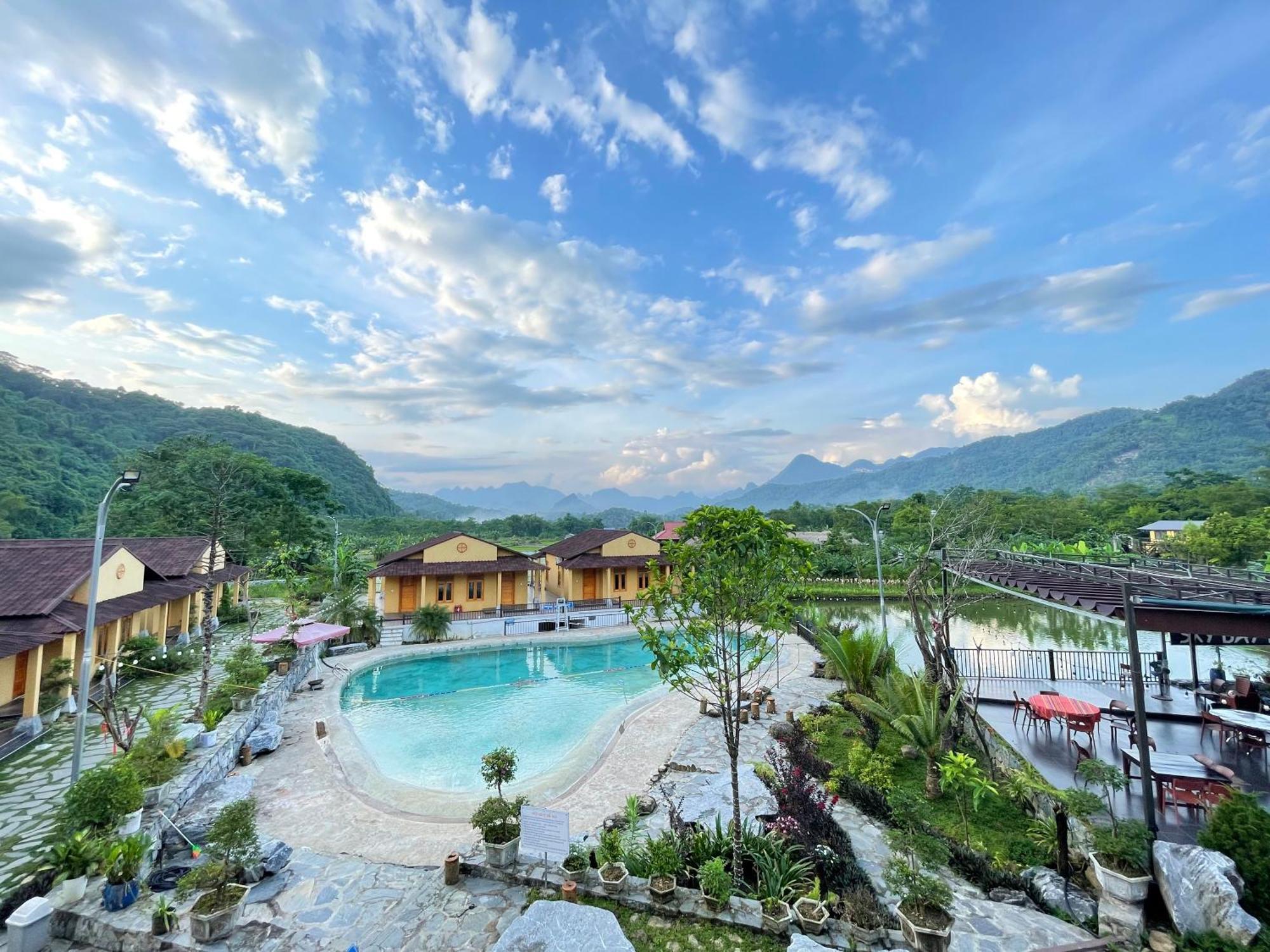 Sky Bay Lodge Ha Giang Extérieur photo