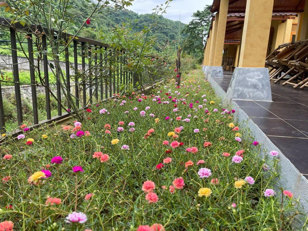 Sky Bay Lodge Ha Giang Extérieur photo