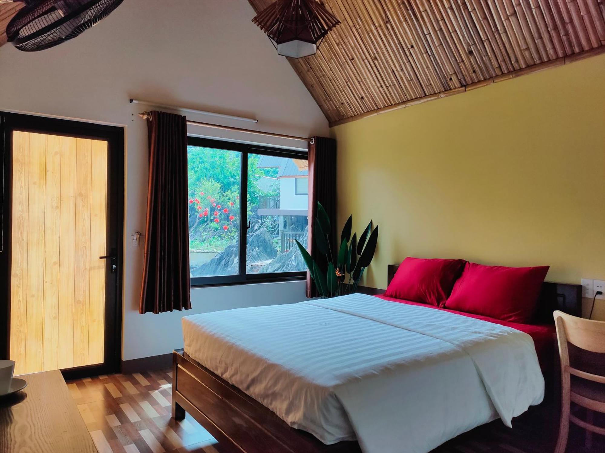 Sky Bay Lodge Ha Giang Extérieur photo